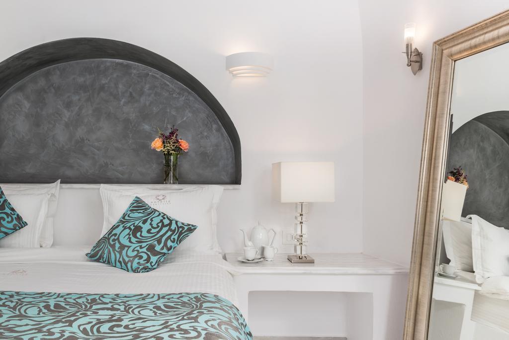 Anteliz Suites Фира Екстериор снимка